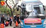 Những chuyến xe nghĩa tình đưa người bệnh về quê ăn Tết